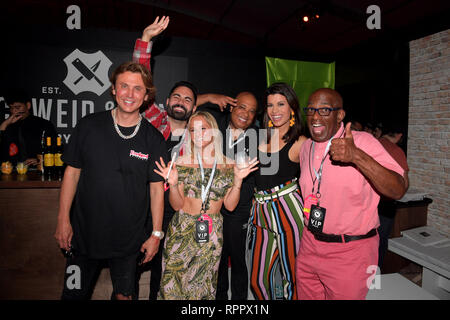 Beavh Miami, Florida, Stati Uniti d'America. 22 feb 2019. Atmosfera presso il South Beach Wine & Food Festiva BURGER BASH il 22 febbraio 2019 a Miami Beach, in Florida. Persone: atmosfera Credito: tempeste Media Group/Alamy Live News Foto Stock