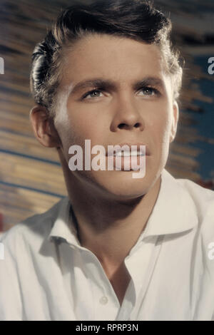 PETER KRAUS, Rock'n'Roll-Sänger, 50er Jahre. kpa/GrimmPortrait, Musik, Sänger, Musiker, Rock'n'Roll, 50er Foto Stock