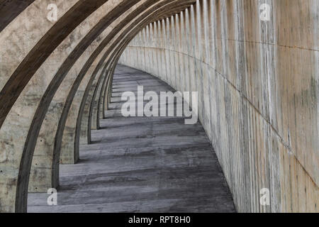 Interno della struttura frangiflutti, Tazacorte, La Palma Isole Canarie Spagna Foto Stock