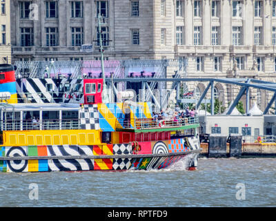 Mersey traghetto sul fiume Mersey Foto Stock