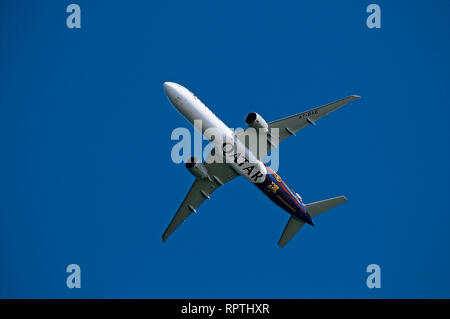 Qatar Airways Boeing 777-ER A7-BAE Foto Stock