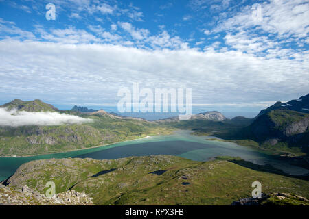 Antenna vista costiera, Flakstad, Lofoten, Nordland, Norvegia Foto Stock