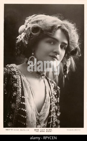 Epoca edoardiana vintage cartolina del inglese attrice e cantante Lily Elsie. Foto Stock