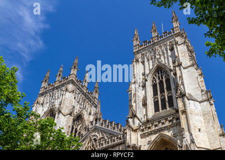 York Minster (ex Cattedrale Metropolitical e Chiesa di San Pietro in York), città di York, UK. Foto Stock