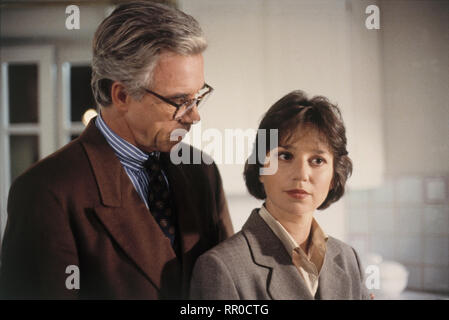 DER ALTE / dono / D 1994 / Das Ehepaar Roland (WOLF ROTH) und Isabell Körner (LENA STOLZE) Folge: Dono / Überschrift: DER ALTE / D 1994 Foto Stock