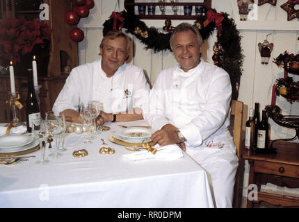 GENIESSEN ERLAUBT / Das Weihnachtsmenü / D 1996 / mit Alfons Schuhbeck und ECKART WITZIGMANN / Überschrift: GENIESSEN ERLAUBT / D 1996 Foto Stock