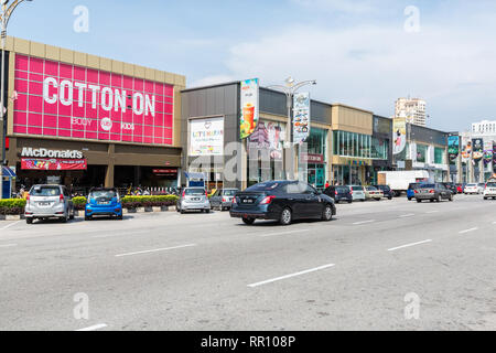 Moderni magazzini, Jalan Merdeka Street scene, Melaka, Malaysia. Foto Stock