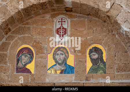 Antico porto di Jaffa, Israele le immagini dei santi in Greco Ortodosso di parete del monastero Foto Stock