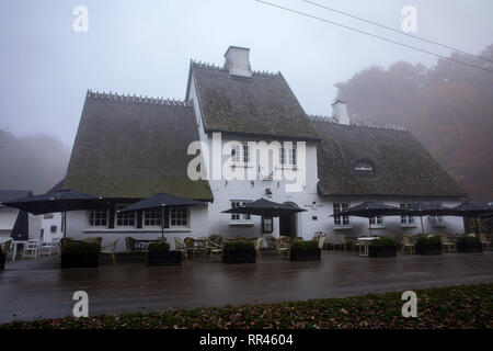 Ristorante in Pietro Lieps House, una casa bianca con tetto di paglia in Jaegersborg Dyrehave vicino a Copenhagen. Foto Stock