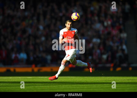 Londra, Regno Unito. 24 feb 2019. Arsenal goalscorer e centrocampista, Henrikh Mkhitaryan durante il match di Premier League tra l'Arsenal e Southampton all'Emirates Stadium, Londra domenica 24 febbraio 2019. Solo uso editoriale, è richiesta una licenza per uso commerciale. Nessun uso in scommesse, giochi o un singolo giocatore/club/league pubblicazione. (Credit: Jon Bromley | MI News) Credito: MI News & Sport /Alamy Live News Foto Stock