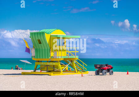 Green beach hut in stile art deco di South Beach a Miami in Florida Foto Stock