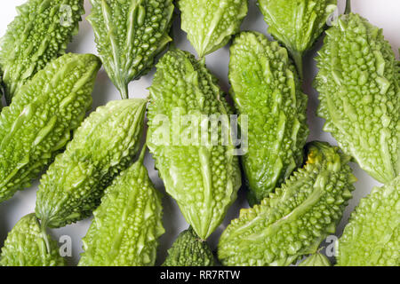 Il melone amaro o momordica come sfondo Foto Stock