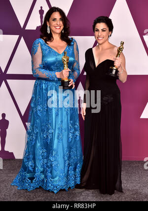 Melissa Berton e Rayka Zehtabchi con il premio per il miglior documentario (Corto Oggetto) per periodo. Fine della frase in sala stampa al 91Academy Awards tenutosi presso il Teatro Dolby in Hollywood, Los Angeles, Stati Uniti d'America. Foto Stock