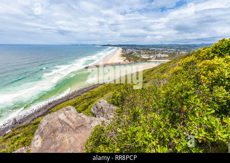 Splendide vedute dalla Tumgun Lookout a Burleigh testa Parco Nazionale, Gold Coast, Australia Foto Stock