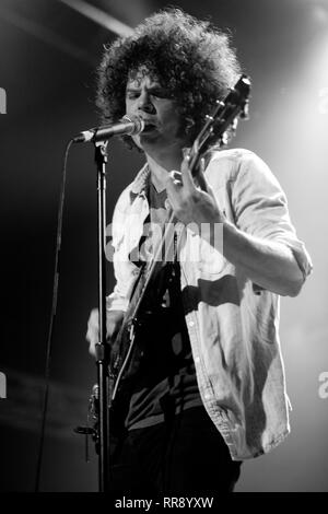 Andrew Stockdale eseguendo con la sua Band Wolfmother in Australia, 2011. Foto Stock