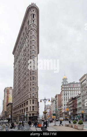 Un inizio di mattina vista del flatiron building Foto Stock