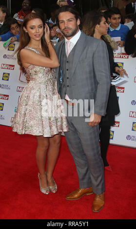 Settembre 28, 2015 - Londra, Inghilterra, Regno Unito - Pride of Britain Awards, Grosvenor House Hotel Londra - tappeto rosso arrivi mostra fotografica: Ben Foden e n.a. Healy Foto Stock