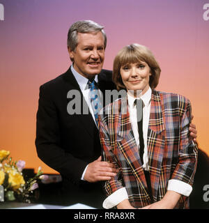 DER GROSSE PREIS / WIM THOELKE, Assistentin BEATE HOPF, 1988 EM / Überschrift: DER GROSSE PREIS Foto Stock