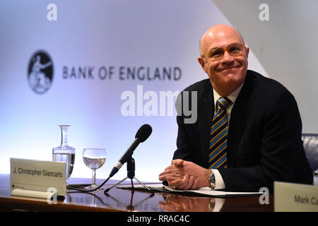 J. Christopher Giancarlo, vice-presidente, Commodity Futures Trading La Commissione nel corso di una conferenza stampa presso la banca di Inghilterra a Londra. Foto Stock