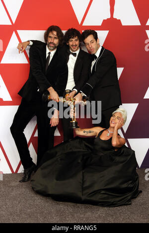 HOLLYWOOD, CALIFORNIA - 24 febbraio: Lady Gaga, Andrew Wyatt, Anthony Rossomando, Mark Ronson, all'annuale 91Academy Awards Press Room a Hollywood e Highland il 24 febbraio 2019 a Hollywood, California..Credit: Faye Sadou/MediaPunch Foto Stock