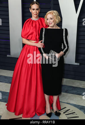 BEVERLY HILLS, Los Angeles, CA, Stati Uniti d'America - 24 febbraio: attrice Sarah Paulson e il partner Holland Taylor arrivano al 2019 Vanity Fair Oscar Party a Wallis Annenberg Center for the Performing Arts il 24 febbraio 2019 a Beverly Hills Los Angeles, California, Stati Uniti. (Foto di Xavier COLLIN/Image Press Agency) Foto Stock