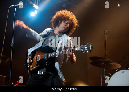 Andrew Stockdale eseguendo con la sua Band Wolfmother in Australia, 2011. Foto Stock