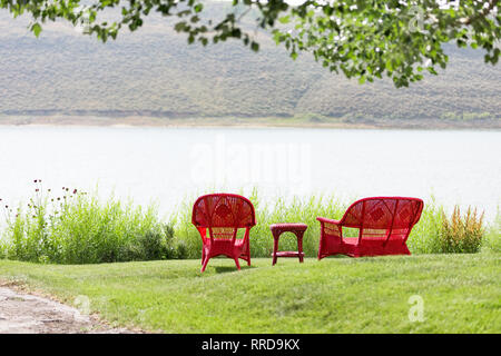 Posti a sedere per due che si affaccia Scofield serbatoio, USA Utah Foto Stock