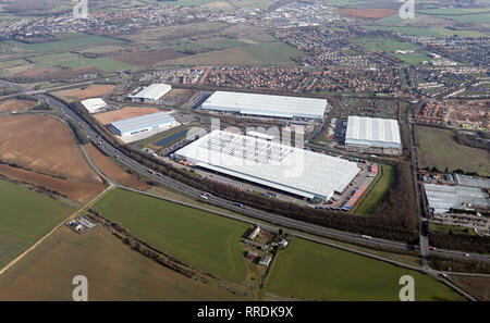 Vista aerea della logistica magazzini sulla A1M a Redhouse Interchange vicino a Doncaster, South Yorkshire Foto Stock
