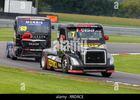 Stuart Oliver in Volvo VNL, Divisione 1, carrello gara al 2018 Incontro di Snetterton, Norfolk, Regno Unito. Foto Stock