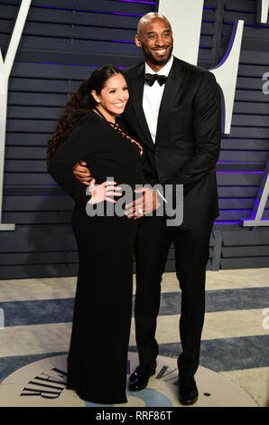Kobe Bryant e Vanessa Laine Bryant frequentando il Vanity Fair Oscar Party a Wallis Annenberg Center for the Performing Arts di Beverly Hills, Los Angeles, California, USA. Foto Stock