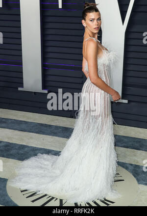 Beverly Hills, Stati Uniti. 24 Febbraio, 2019. BEVERLY HILLS, Los Angeles, CA, Stati Uniti d'America - 24 febbraio: Georgia Fowler arriva a 2019 Vanity Fair Oscar Party a Wallis Annenberg Center for the Performing Arts il 24 febbraio 2019 a Beverly Hills Los Angeles, California, Stati Uniti. (Foto di Xavier COLLIN/Image Press Agency) Credito: Image Press Agency/Alamy Live News Foto Stock