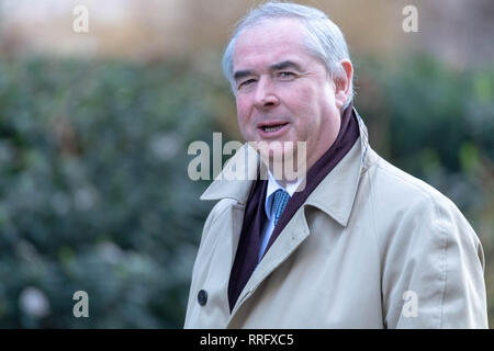 Londra, Regno Unito. 26 febbraio 2019, Geoffrey Cox arriva in una riunione del gabinetto a 10 Downing Street, Londra, Regno Unito. Credito: Ian Davidson/Alamy Live News Foto Stock