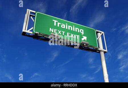 Super alta risoluzione 3D render di freeway segno, prossima uscita... Formazione! Foto Stock