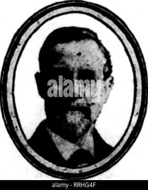 . Fioristi' review [microformati]. Floricoltura. Tia fotografia ahotoa come guarire- ing mi" ben al di sotto del vassoio in pochi mesi dopo il trattamento. Nota.1$o calcestruzzo di flusso haa stato riempito nella cavità da Davey aeo- zionale metodo, che consente per awaying e impedisce il cracking. DAVBY JOEV padre della chirurgia ad albero la tenuta della sig.ra T. J. Emory a "Mariemont", Middletown. R I è uno dei luoghi di spettacolo intorno a Newport. Andrew L. Dorward è gardek^ il Gio station wagon 'Mariemont", Middletown, R. I. Il Davey Tree Expert Co., Inc., Kent, Ohio. Onorevoli colleghi: posso solo ribadire ciò che altri hanno tr Foto Stock