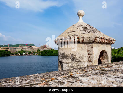 Alle mura della vecchia città, Cartagena, Dipartimento di Bolivar, Colombia, Sud America Foto Stock