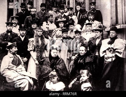 Victoria mi, 24.5.1819 - 22.1.1901, regina di Gran Bretagna e Irlanda 1837 - 1901, con la sua famiglia in Coburg, 1889, Additional-Rights-Clearance-Info-Not-Available Foto Stock