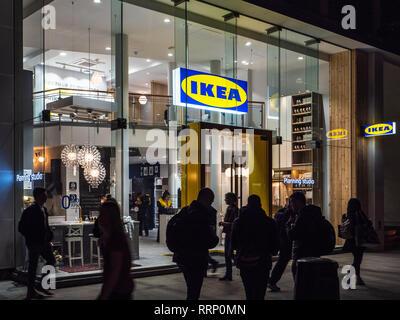 Ikea Mini Store - Ikea Central London Ikea Tottenham Court Road - il design IKEA e negozio di pianificazione nel central London REGNO UNITO Foto Stock