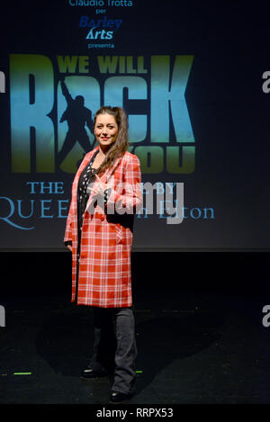 Roma, Italia. 26 Febbraio, 2019. L'attrice Valentina Ferrari, uno dei protagonisti del musical WE WILL ROCK YOU. Credit: Indipendente Agenzia fotografica/Alamy Live News Foto Stock