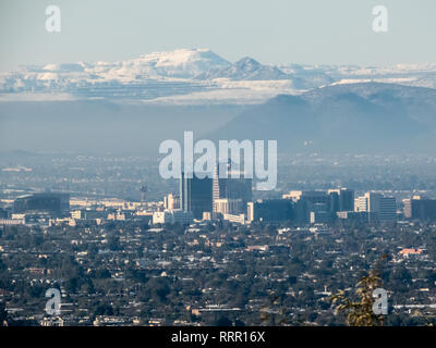 Tucson, Arizona, USA, 26 febbraio, 2019. Dopo la grande tempesta di neve in Tucson guardando verso sud a Duval miniera. Credito: Jeff Smith/ Alamy live news Foto Stock