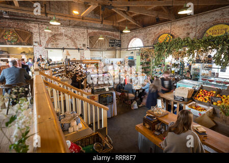 Il Negozio E ristorante Goods Shed Farm, Canterbury, Kent Foto Stock