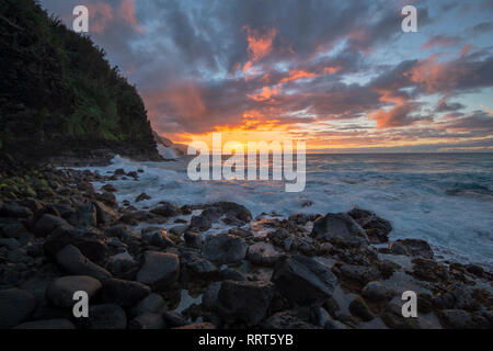Sud Pacifico, STATI UNITI D'AMERICA, Hawaii, Hawaiian, Isola, Kauai, Costa di Na Pali Foto Stock