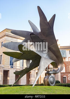 Milano, Italia-febbraio 15, 2019: Monumento al Carabiniere da Luigi Mattioni a Piazza Diaz Foto Stock