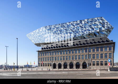 Autorità Portuale edificio porta / Casa / Havenhuis, capo ufficio nel porto di Anversa, Belgio Foto Stock