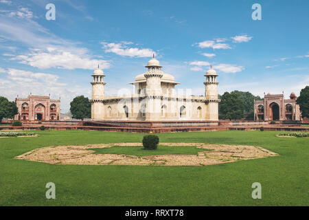 Itmad-Ud-Daulah la tomba (Baby Taj) - Agra, India Foto Stock