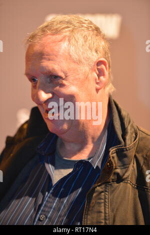 Glasgow, Regno Unito. 26 Febbraio, 2019. Celebre artista Peter Howson, visto sul tappeto rosso al Premier del film, della profezia, presso la Glasgow Film Theatre. Credito: Colin Fisher/Alamy Live News Foto Stock