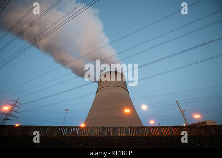 19 gennaio 2019, Bassa Sassonia, Lingen: una vista di uno dei blocchi dei reattori di Lingen centrale nucleare. Foto: Mohssen Assanimoghaddam/dpa Foto Stock