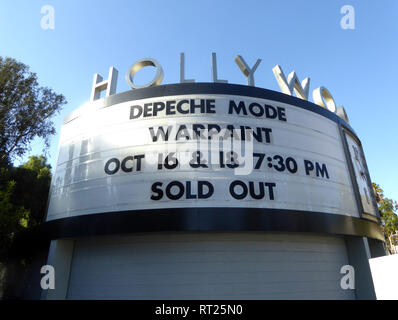 HOLLYWOOD, CA - 16 ottobre: una vista generale del rettangolo di selezione in corrispondenza di Depeche Mode 'Global spirito Tour' il 16 ottobre 2017 all'Hollywood Bowl in Hollywood, la California. Foto di Barry re/Alamy Stock Photo Foto Stock