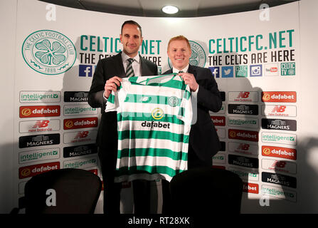 Appena nominato responsabile del Celtic Neil Lennon (destra) con l'assistant John Kennedy durante la conferenza stampa al Celtic Park di Glasgow. Foto Stock