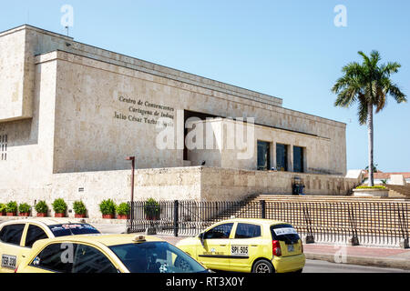 Cartagena Colombia, centro convegni, ingresso anteriore, esterno, taxi, traffico, COL190119068 Foto Stock