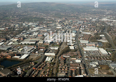 Vista aerea della città di Bolton skyline, Lancashire Foto Stock